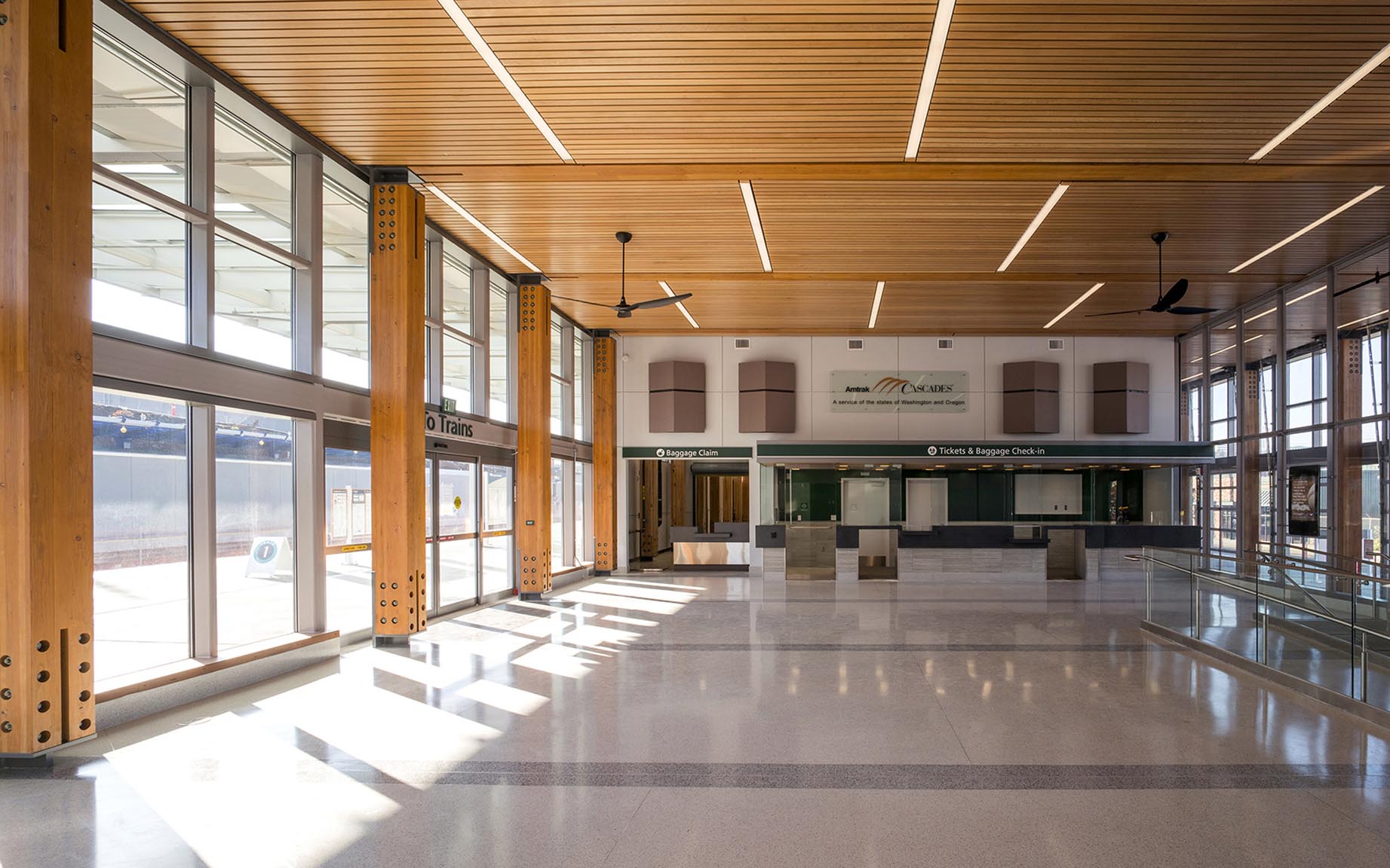 Amtrak Cascades Station interior