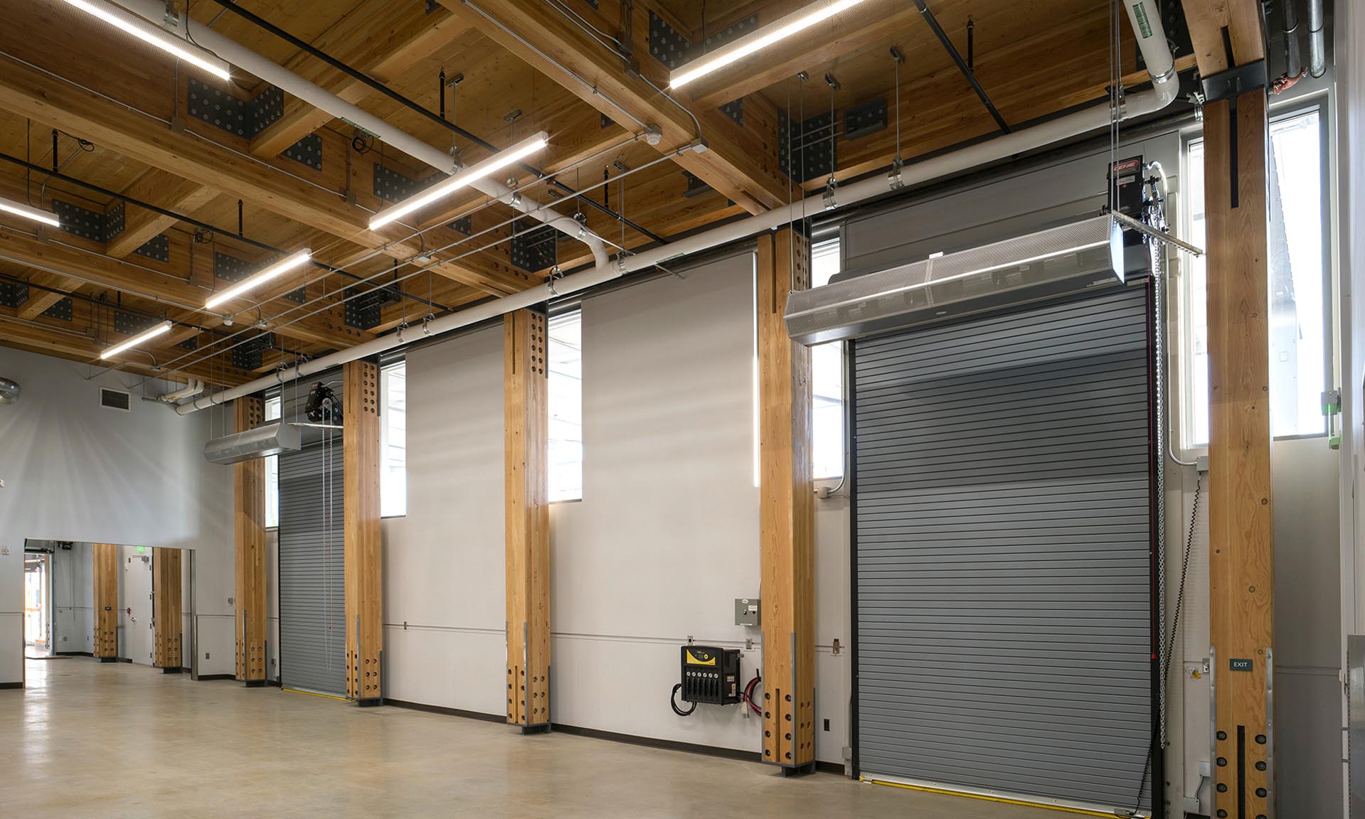 Amtrak Cascades Station overhead doors