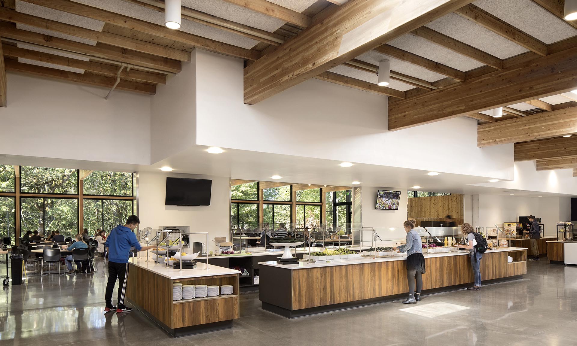 George Fox University Canyon Commons cafeteria with students