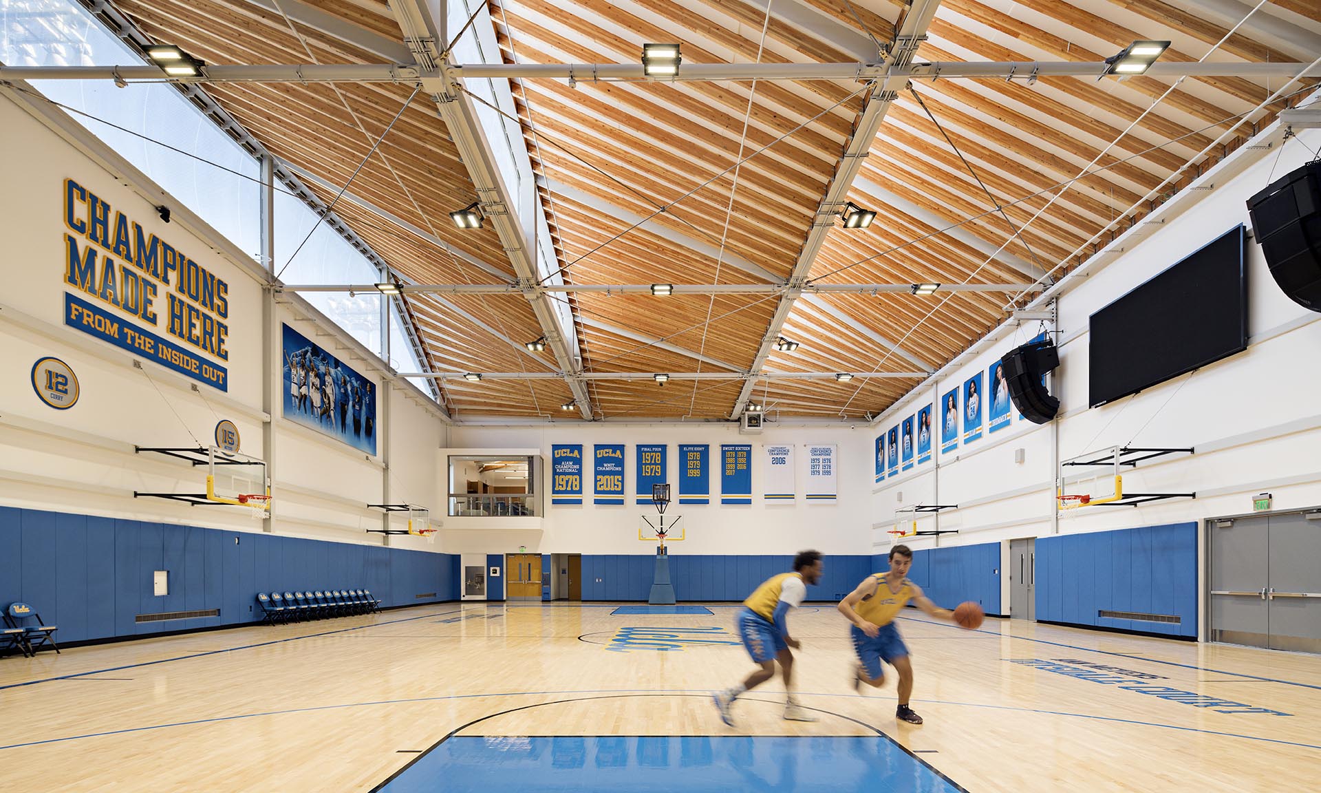 Mo Ostin Basketball Center at UCLA basketball court