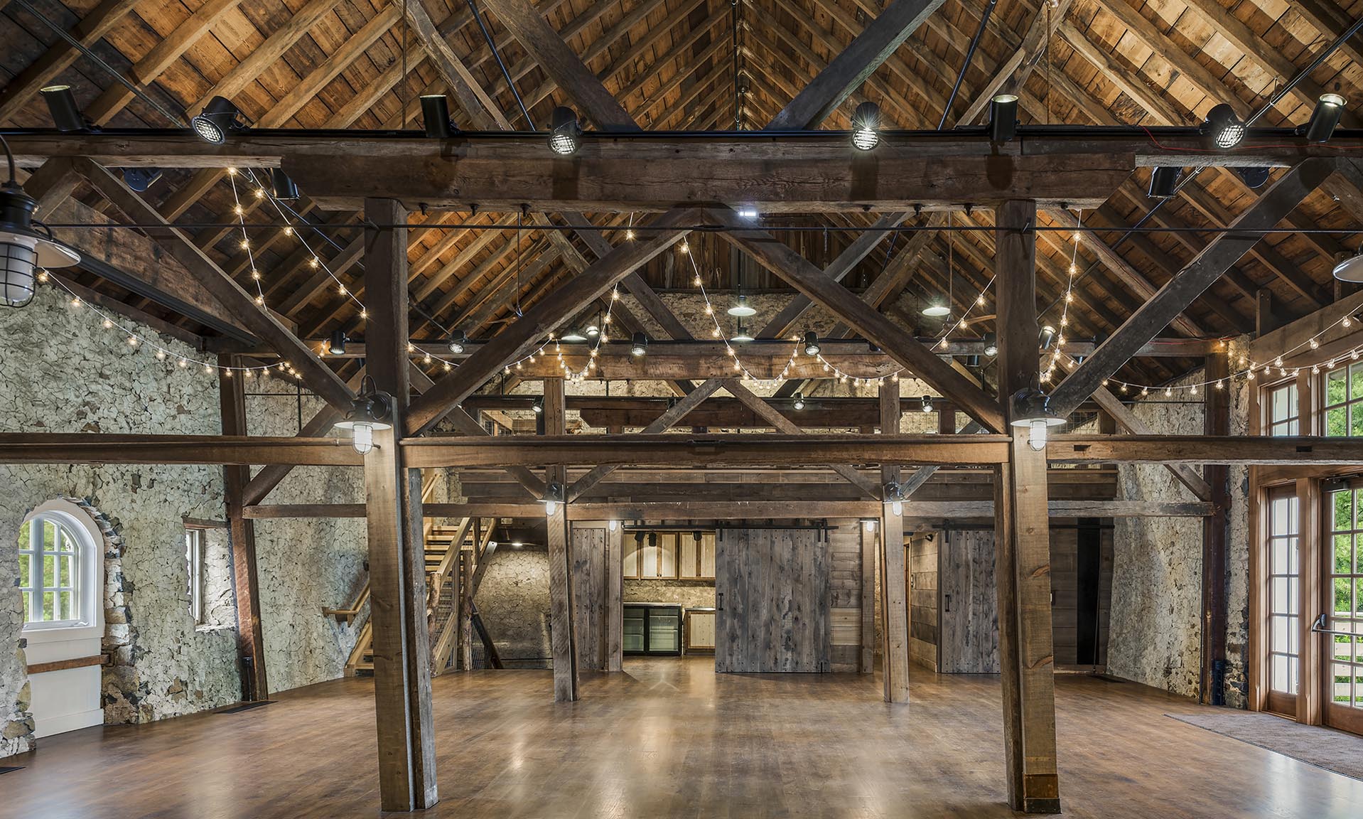 Painter Barn interior wood beams