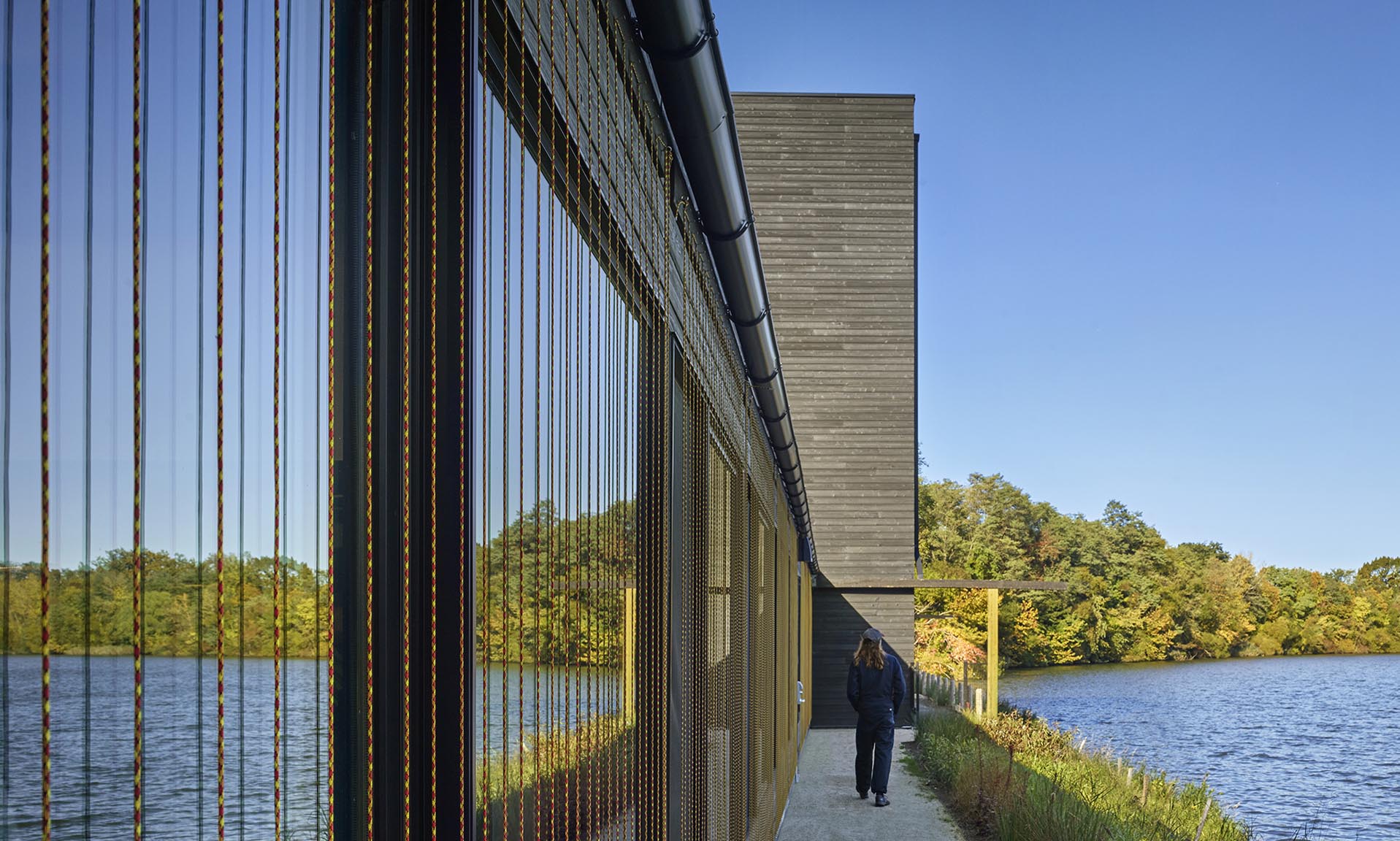 The Discovery Center walkway by water