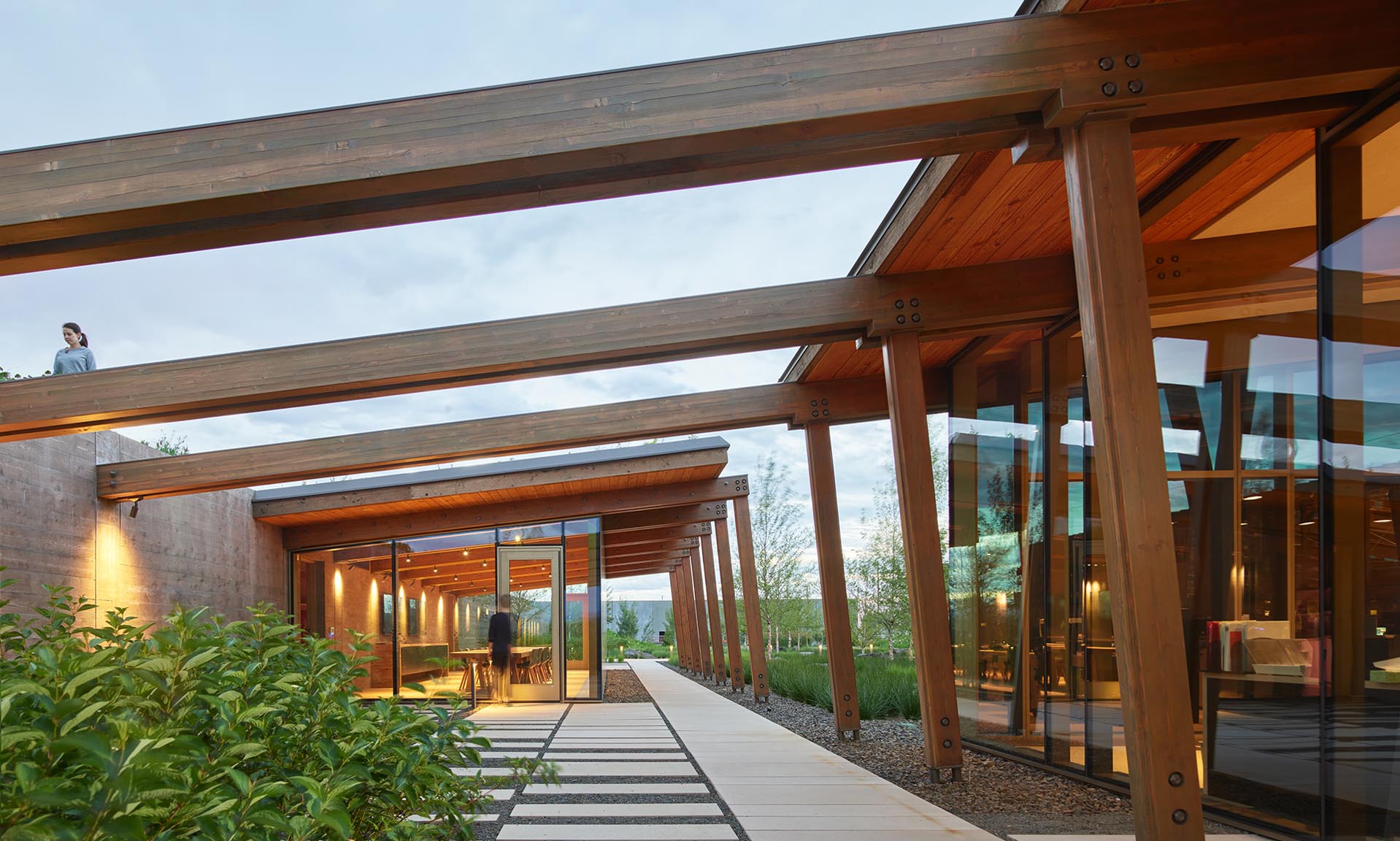 Washington Fruit & Produce Company glulam columns